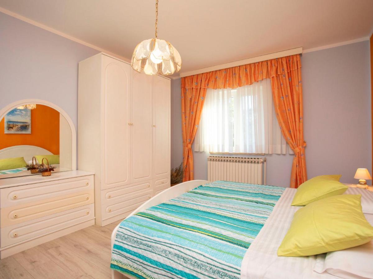 Apartment Olivia By Interhome Pićan Εξωτερικό φωτογραφία